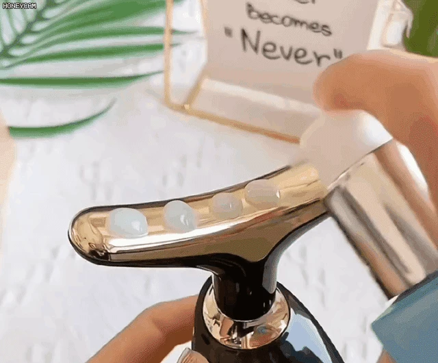 1701151071245058.gif 1.gif